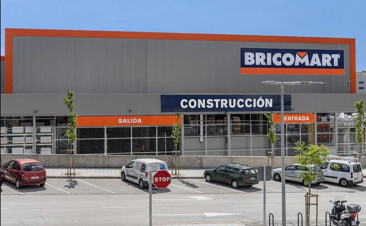 Bricomart Abre Una Tienda Que En Murcia Con Un Centenar De Trabajadores ...